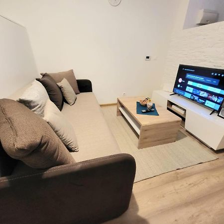 Velky Apartman 3 Братислава Екстериор снимка