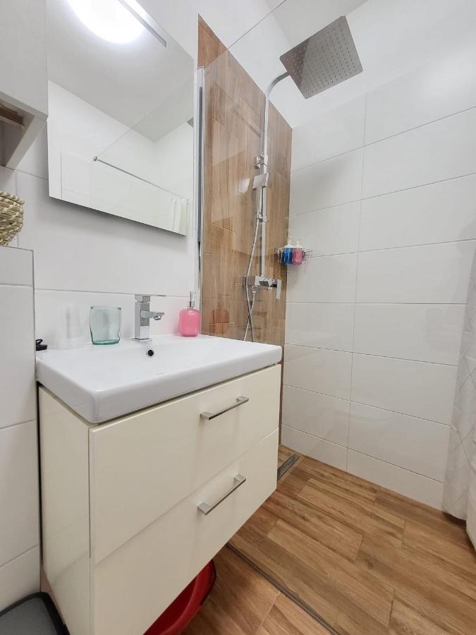 Velky Apartman 3 Братислава Екстериор снимка