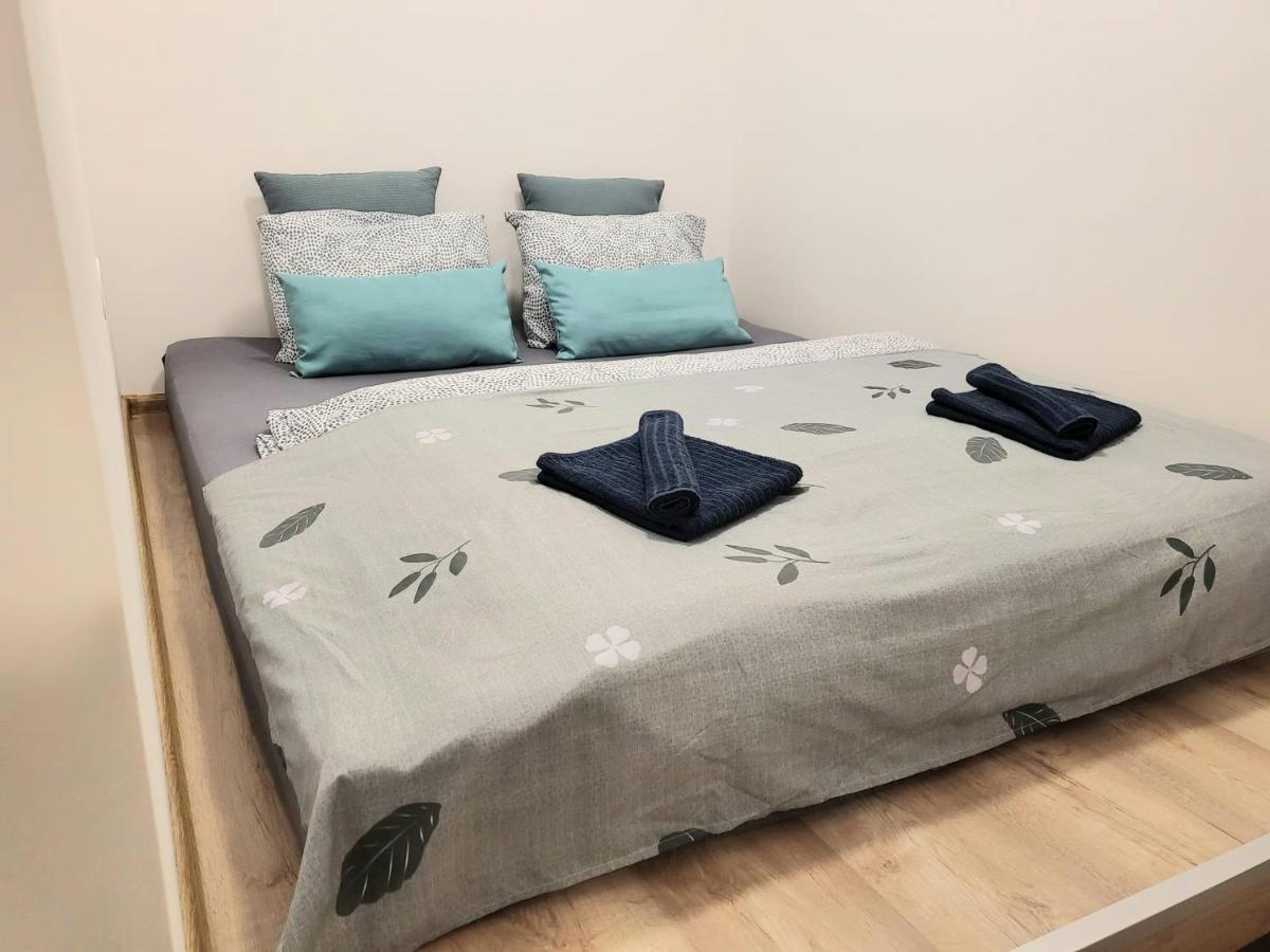 Velky Apartman 3 Братислава Екстериор снимка